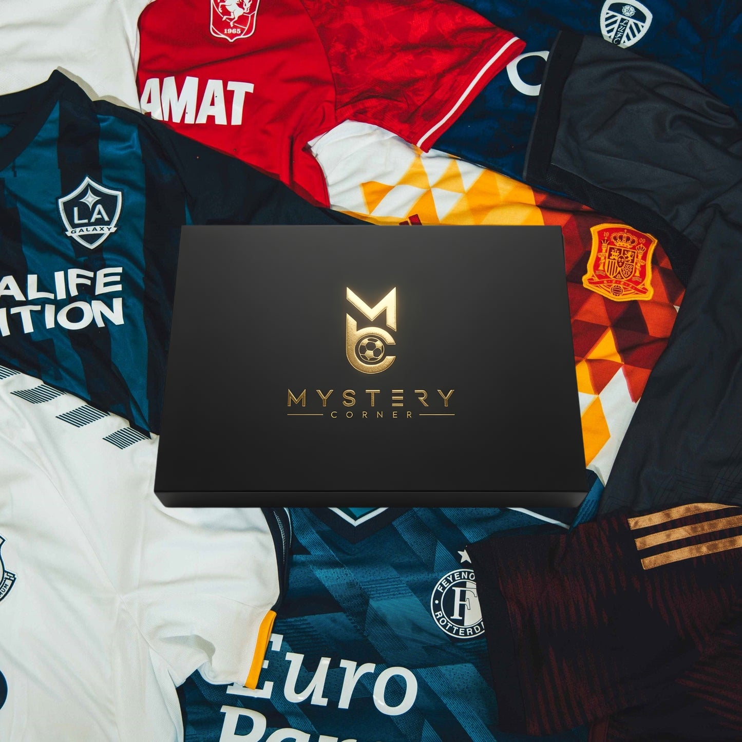 Kinder Trikot Mystery Box